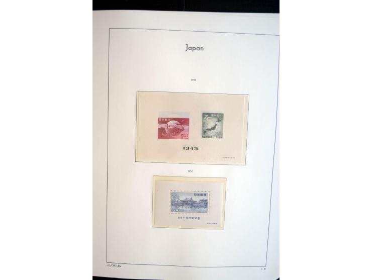 1945/89, doppelt, postfrisch und gestempelte zusammengetragene Sammlung in 4 Leuchtturm-Klemmbindern, dabei alle Sondermarken