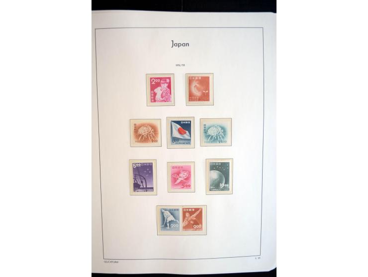 1945/89, doppelt, postfrisch und gestempelte zusammengetragene Sammlung in 4 Leuchtturm-Klemmbindern, dabei alle Sondermarken