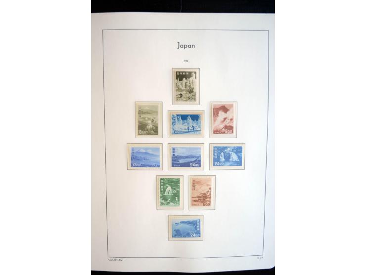 1945/89, doppelt, postfrisch und gestempelte zusammengetragene Sammlung in 4 Leuchtturm-Klemmbindern, dabei alle Sondermarken
