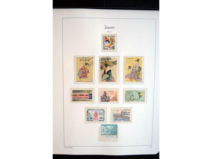 1945/89, doppelt, postfrisch und gestempelte zusammengetragene Sammlung in 4 Leuchtturm-Klemmbindern, dabei alle Sondermarken