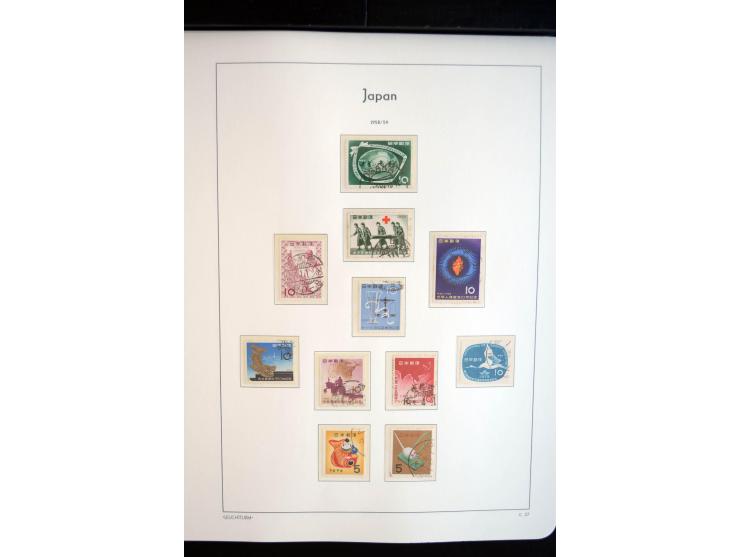 1945/89, doppelt, postfrisch und gestempelte zusammengetragene Sammlung in 4 Leuchtturm-Klemmbindern, dabei alle Sondermarken