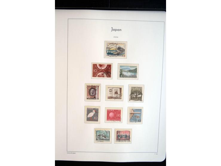 1945/89, doppelt, postfrisch und gestempelte zusammengetragene Sammlung in 4 Leuchtturm-Klemmbindern, dabei alle Sondermarken