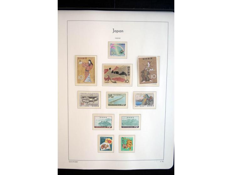 1945/89, doppelt, postfrisch und gestempelte zusammengetragene Sammlung in 4 Leuchtturm-Klemmbindern, dabei alle Sondermarken