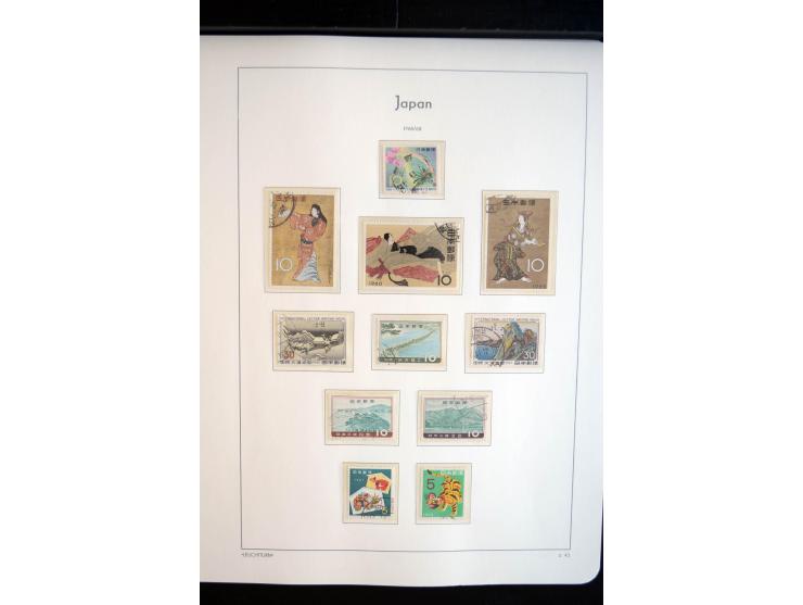 1945/89, doppelt, postfrisch und gestempelte zusammengetragene Sammlung in 4 Leuchtturm-Klemmbindern, dabei alle Sondermarken
