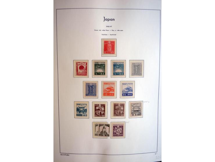 1945/89, doppelt, postfrisch und gestempelte zusammengetragene Sammlung in 4 Leuchtturm-Klemmbindern, dabei alle Sondermarken