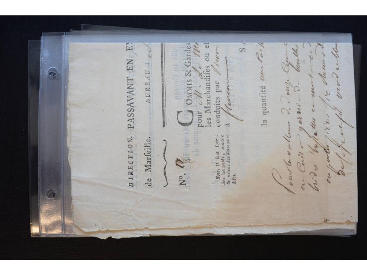 1581/1869 (ca.), rund 50 Vorphila- und unfrankierte Briefe und (wenige) Dokumente, dabei u.a. diverse Transitstempel; einige 
