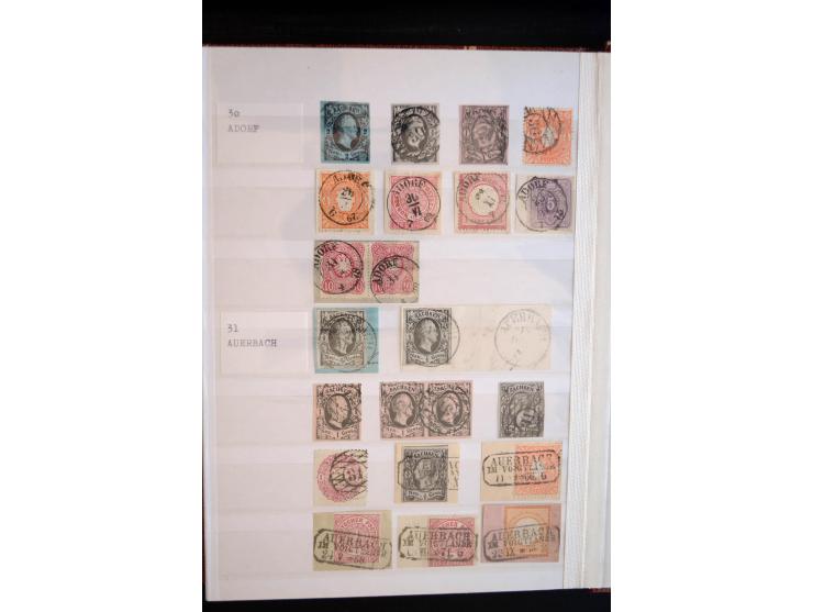NUMMERN- UND ORTSSTEMPEL: Sehr schöne Sammlung mit ingesamt ca. 1700 Marken und Briefstücken in 7 kleinen Steckbüchern; gesam