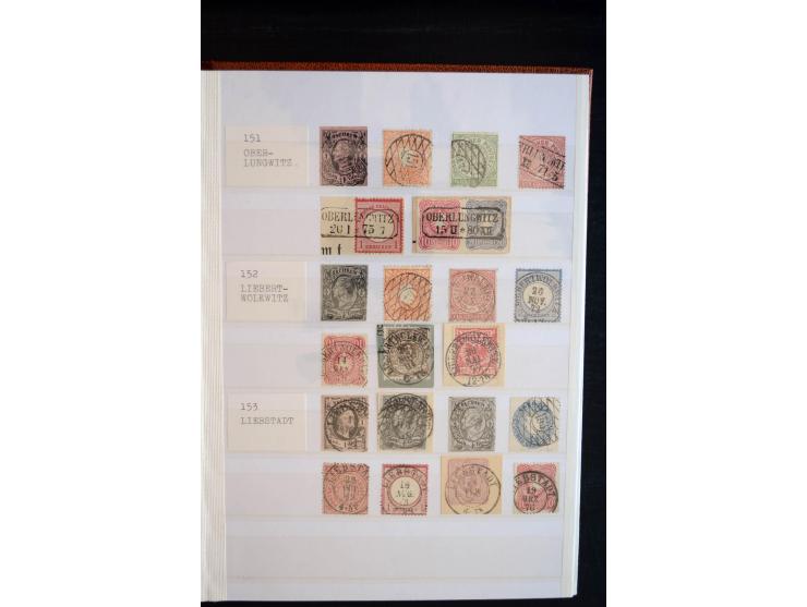 NUMMERN- UND ORTSSTEMPEL: Sehr schöne Sammlung mit ingesamt ca. 1700 Marken und Briefstücken in 7 kleinen Steckbüchern; gesam