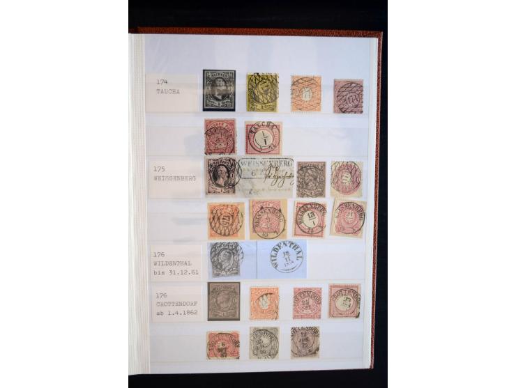 NUMMERN- UND ORTSSTEMPEL: Sehr schöne Sammlung mit ingesamt ca. 1700 Marken und Briefstücken in 7 kleinen Steckbüchern; gesam