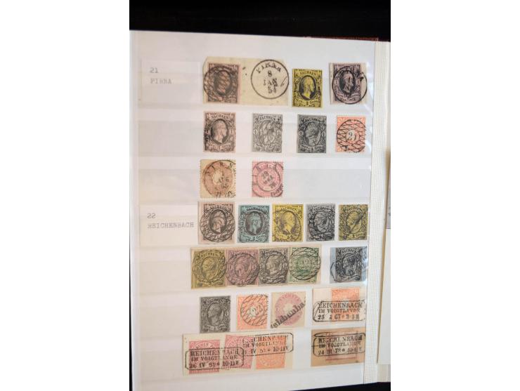 NUMMERN- UND ORTSSTEMPEL: Sehr schöne Sammlung mit ingesamt ca. 1700 Marken und Briefstücken in 7 kleinen Steckbüchern; gesam