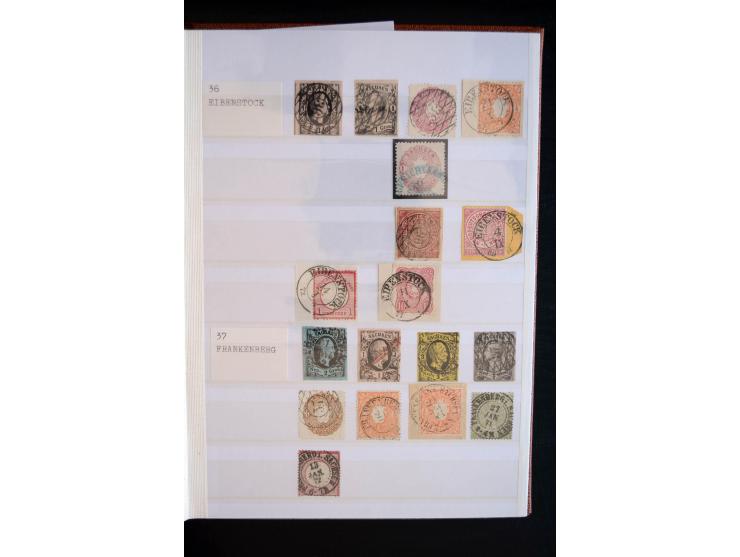 NUMMERN- UND ORTSSTEMPEL: Sehr schöne Sammlung mit ingesamt ca. 1700 Marken und Briefstücken in 7 kleinen Steckbüchern; gesam