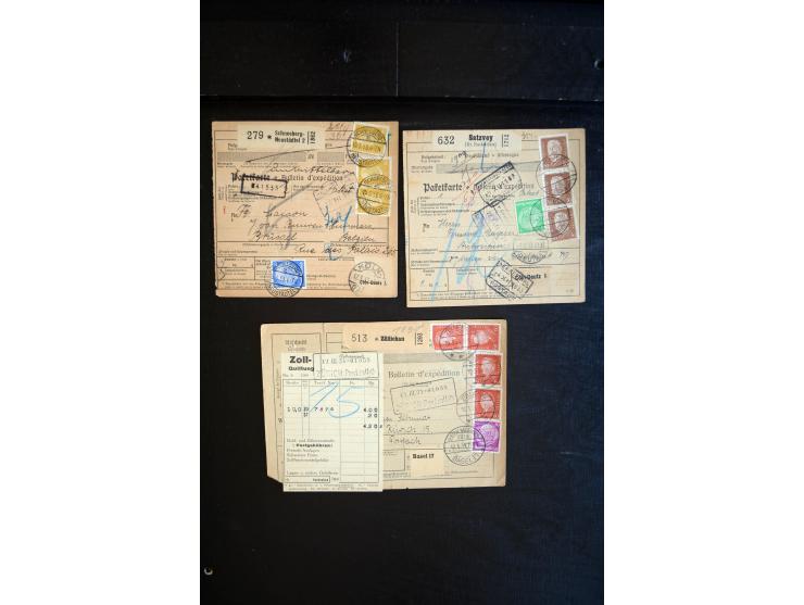 1895/33, über 150 Auslandspaketkarten mit Schwerpunkt Germania und Weimar, dabei viele verschiedene Frankaturen, interessante