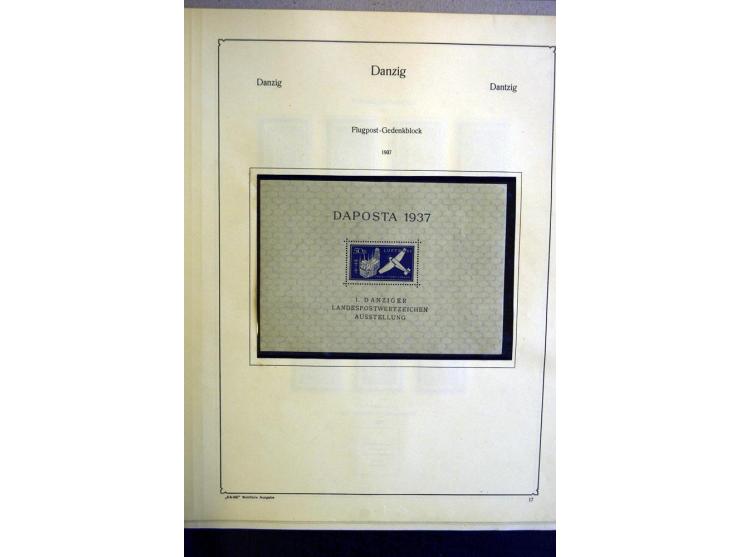 1920/39, ungebrauchte und gestempelte Sammlung mit einigen besseren, dabei u.a. Mi.-Nr. 32-33 und 39 ungebraucht, teils sign.