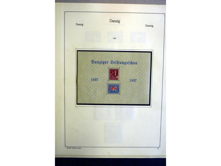 1920/39, ungebrauchte und gestempelte Sammlung mit einigen besseren, dabei u.a. Mi.-Nr. 32-33 und 39 ungebraucht, teils sign.