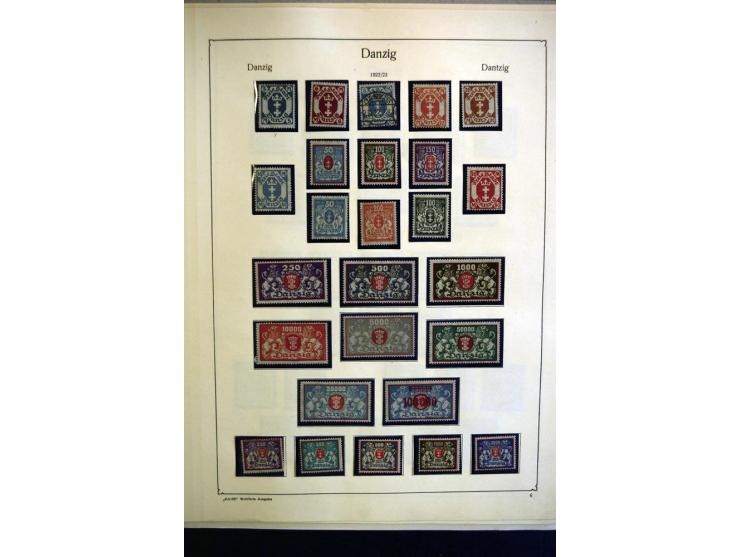 1920/39, ungebrauchte und gestempelte Sammlung mit einigen besseren, dabei u.a. Mi.-Nr. 32-33 und 39 ungebraucht, teils sign.