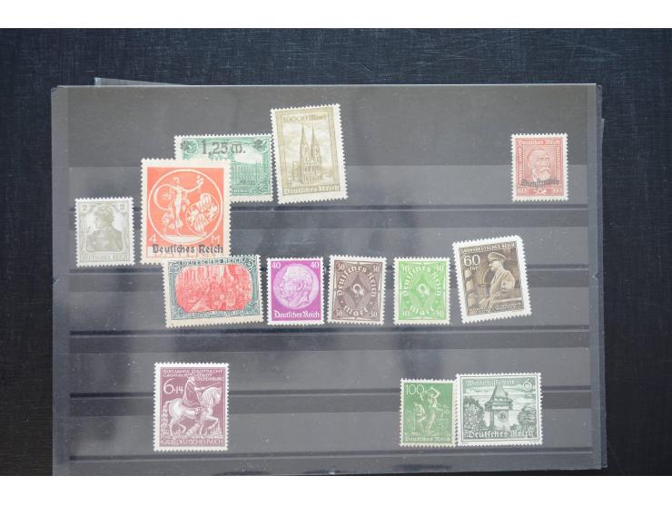 1870/1950 (ca.), kleine Partie, meist auf Steckkarten, dabei besseres Material wie DR Bl.1 auf Brief, Stände in 4er-Blocks, 1