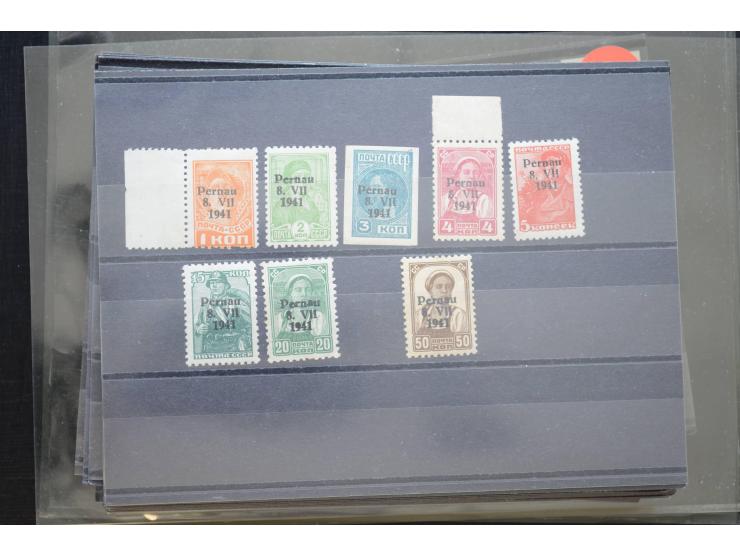 1870/1950 (ca.), kleine Partie, meist auf Steckkarten, dabei besseres Material wie DR Bl.1 auf Brief, Stände in 4er-Blocks, 1