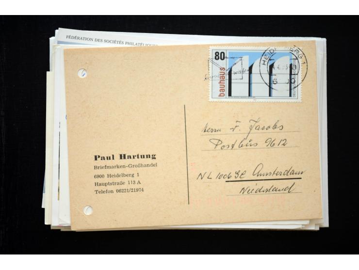 1945/50 (ca.), einige hundert Briefe, Karten und Ganzsachen mit sehr vielen besseren Verwendungen und Besonderheiten, dabei u