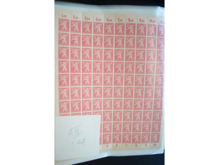 1945, umfangreicher Bogen-Posten mit ca. 650 Stück in unterschiedlichen Mengen von ca. 60 bis 140 Stück, dabei verschiedene P