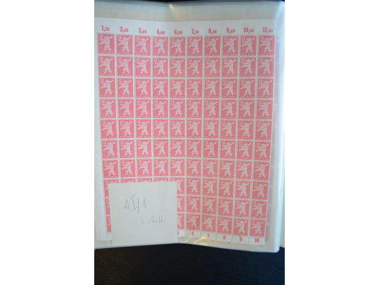 1945, umfangreicher Bogen-Posten mit ca. 650 Stück in unterschiedlichen Mengen von ca. 60 bis 140 Stück, dabei verschiedene P