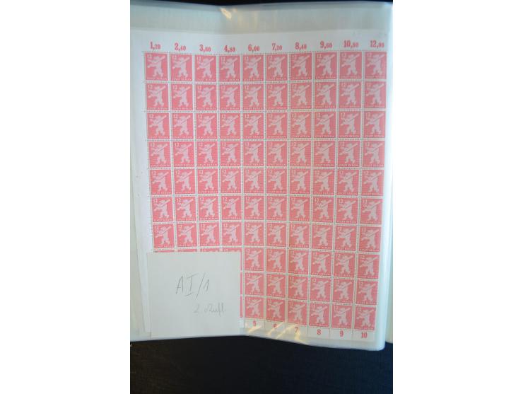 1945, umfangreicher Bogen-Posten mit ca. 650 Stück in unterschiedlichen Mengen von ca. 60 bis 140 Stück, dabei verschiedene P