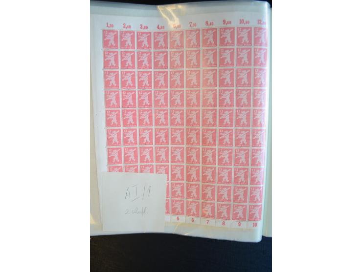 1945, umfangreicher Bogen-Posten mit ca. 650 Stück in unterschiedlichen Mengen von ca. 60 bis 140 Stück, dabei verschiedene P