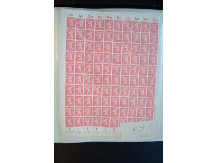 1945, umfangreicher Bogen-Posten mit ca. 650 Stück in unterschiedlichen Mengen von ca. 60 bis 140 Stück, dabei verschiedene P