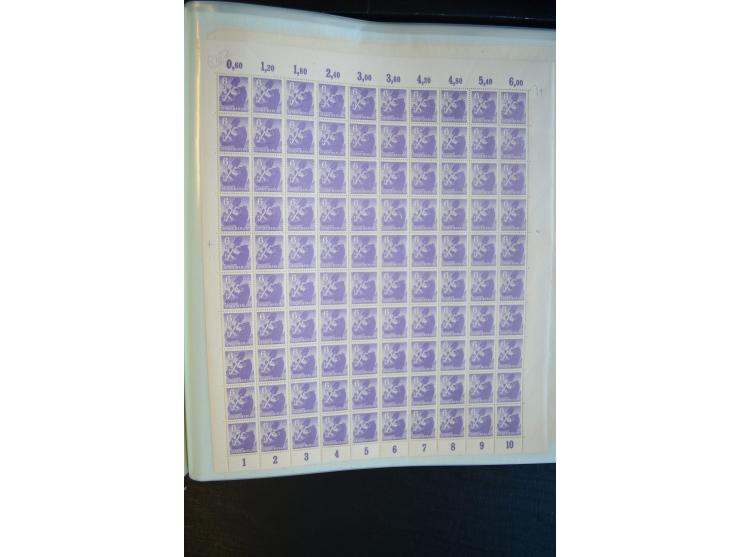 1945, umfangreicher Bogen-Posten mit ca. 650 Stück in unterschiedlichen Mengen von ca. 60 bis 140 Stück, dabei verschiedene P