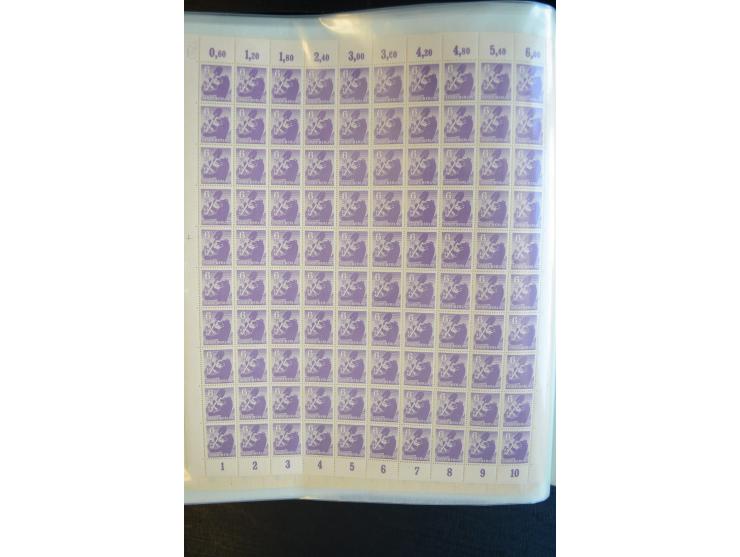 1945, umfangreicher Bogen-Posten mit ca. 650 Stück in unterschiedlichen Mengen von ca. 60 bis 140 Stück, dabei verschiedene P