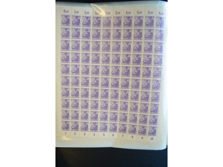 1945, umfangreicher Bogen-Posten mit ca. 650 Stück in unterschiedlichen Mengen von ca. 60 bis 140 Stück, dabei verschiedene P