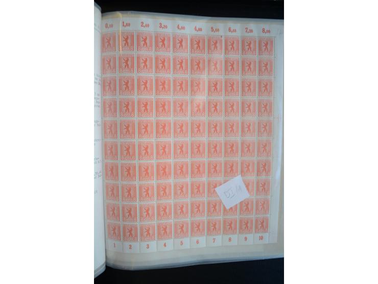 1945, umfangreicher Bogen-Posten mit ca. 650 Stück in unterschiedlichen Mengen von ca. 60 bis 140 Stück, dabei verschiedene P