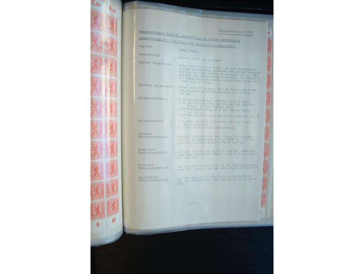 1945, umfangreicher Bogen-Posten mit ca. 650 Stück in unterschiedlichen Mengen von ca. 60 bis 140 Stück, dabei verschiedene P