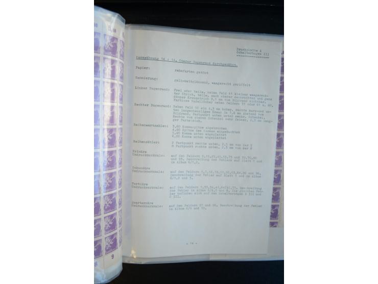 1945, umfangreicher Bogen-Posten mit ca. 650 Stück in unterschiedlichen Mengen von ca. 60 bis 140 Stück, dabei verschiedene P