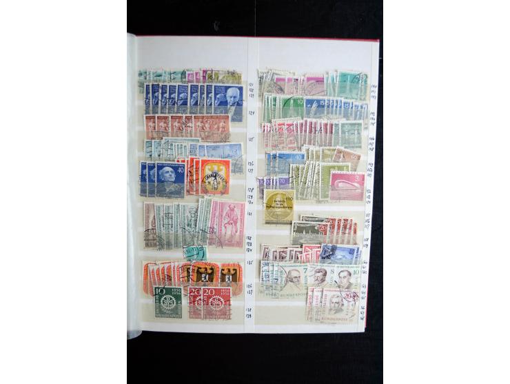 1948/90, postfrische, ungebrauchte und gestempelte Sammlung, in beiden Erhaltungen anscheinend kpl., Schwarz- und Rotaufdruck