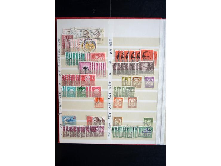 1948/90, postfrische, ungebrauchte und gestempelte Sammlung, in beiden Erhaltungen anscheinend kpl., Schwarz- und Rotaufdruck