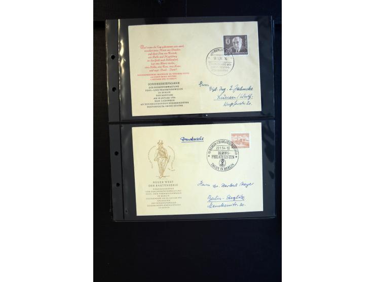 1948/60 (ca.), interessante Sammlung ab Vorläufer-Ausgaben mit über 220 Briefen, Karten und vielen Ganzsachen, dabei gute Fra