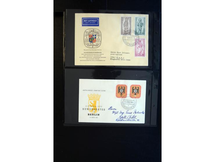 1948/60 (ca.), interessante Sammlung ab Vorläufer-Ausgaben mit über 220 Briefen, Karten und vielen Ganzsachen, dabei gute Fra