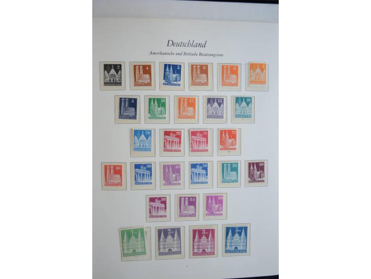 1945/49, postfrische Sammlung mit Doubletten (einige wenige ungebrauchte) mit u.a. Mi.-Nr. 52-68I+II (sign. Schlegel BPP), I-