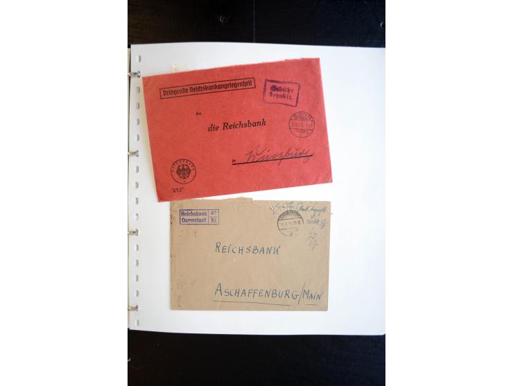 1945, interessanter Sammlung Kurierpost vor der Eröffnung des Interzonen-Postverkehr mit ca. 70 Bank-Briefen aus einer Korres