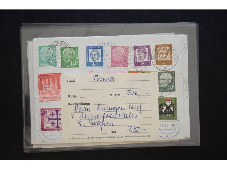 1949/60, postfrische und etwas gestempelte Partie, dabei u.a. Mi.-Nr. 113-15 (14), 116 (11), 117-20 (6), 121-22 (4), 147 (31)