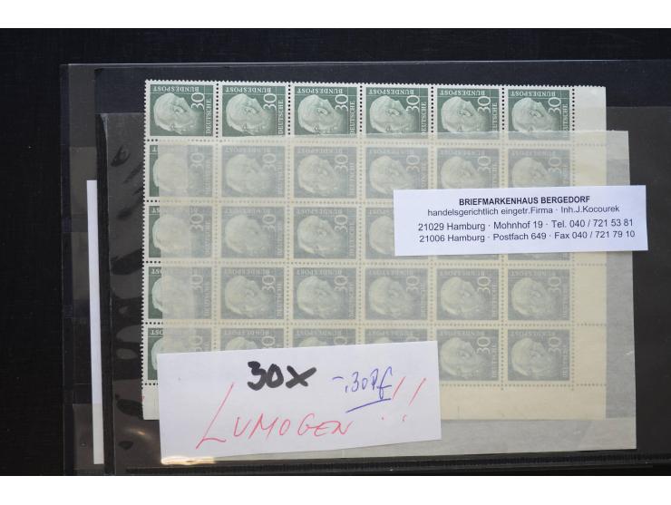 1949/60, postfrische und etwas gestempelte Partie, dabei u.a. Mi.-Nr. 113-15 (14), 116 (11), 117-20 (6), 121-22 (4), 147 (31)