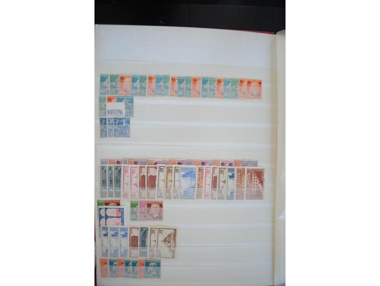1849/1957 (ca.), Partie in 2 Steckbüchern und auf Blättern, viele gute Werte vor 1945, danach Gummi meist tropisch; interessa