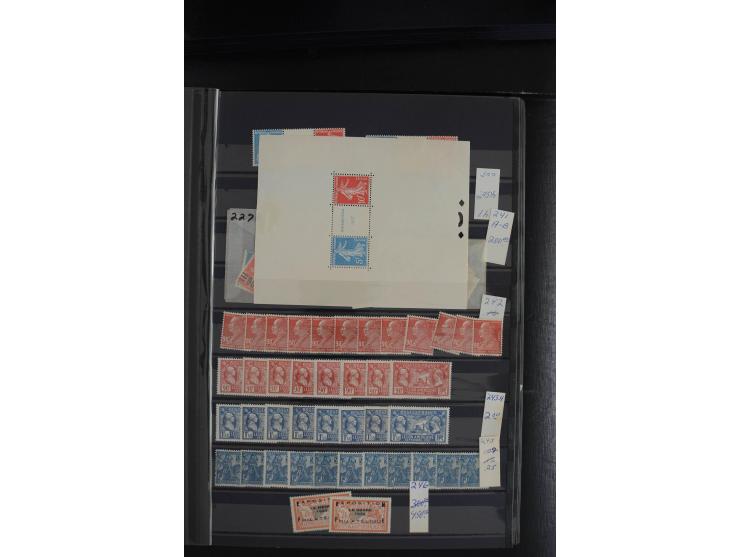 1849/1942, ungebrauchte und postfrische Partie mit vielen besseren Werten, dabei Mi.-Nr. 99, 152(2), Block 2, 239(2), 242(8) 