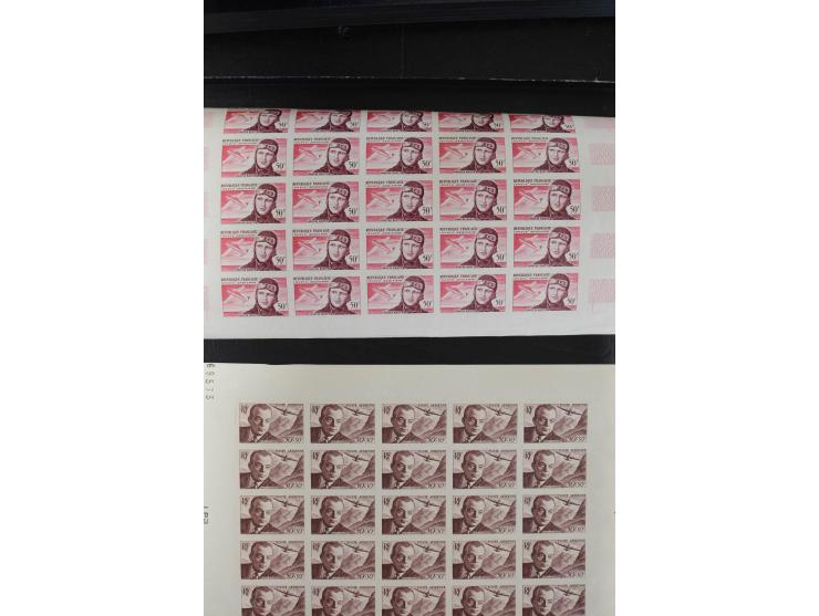 1948/58, Flugpost, 6 Werte je im ungezähnten 25er-Bogen, postfrisch, tadellos (Mi.-Nr. 809-810, 811, 1052, 1120, 1177)