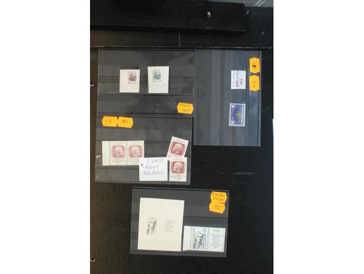 1921/88, Partie mit Plattenfehlern, Besonderheiten und Proben (u.a. 2 Stück Freimarken 1988), dabei u.a. Block 1 auf normalen