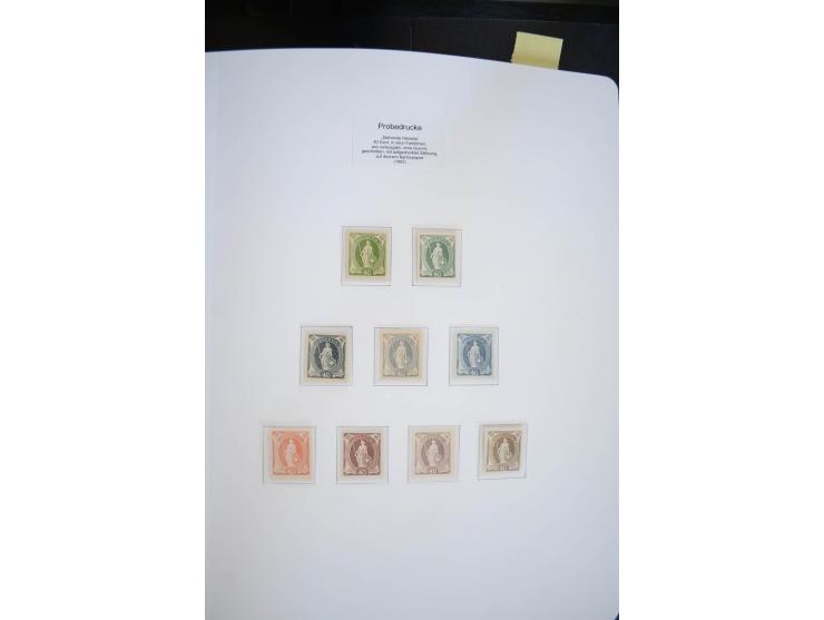 1843/1999, in den Hauptnummern überkomplette und teils spezialisierte Sammlung, in 3 in Ziegenleder gebundenen, individuellen