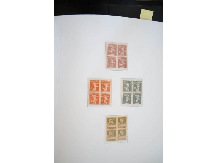 1843/1999, in den Hauptnummern überkomplette und teils spezialisierte Sammlung, in 3 in Ziegenleder gebundenen, individuellen