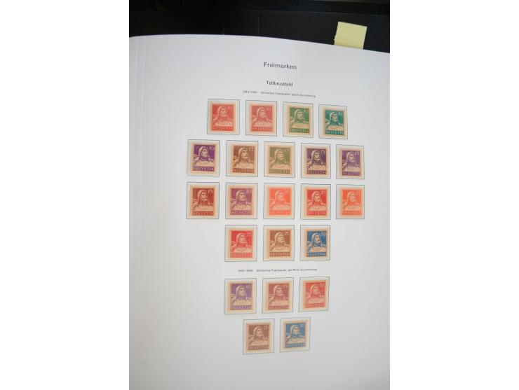1843/1999, in den Hauptnummern überkomplette und teils spezialisierte Sammlung, in 3 in Ziegenleder gebundenen, individuellen