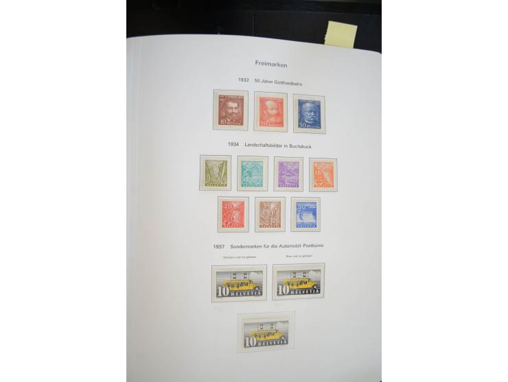 1843/1999, in den Hauptnummern überkomplette und teils spezialisierte Sammlung, in 3 in Ziegenleder gebundenen, individuellen
