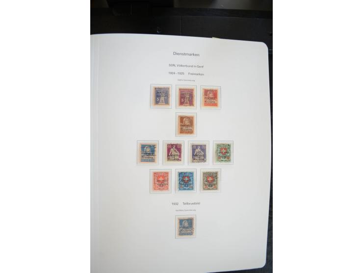 1843/1999, in den Hauptnummern überkomplette und teils spezialisierte Sammlung, in 3 in Ziegenleder gebundenen, individuellen